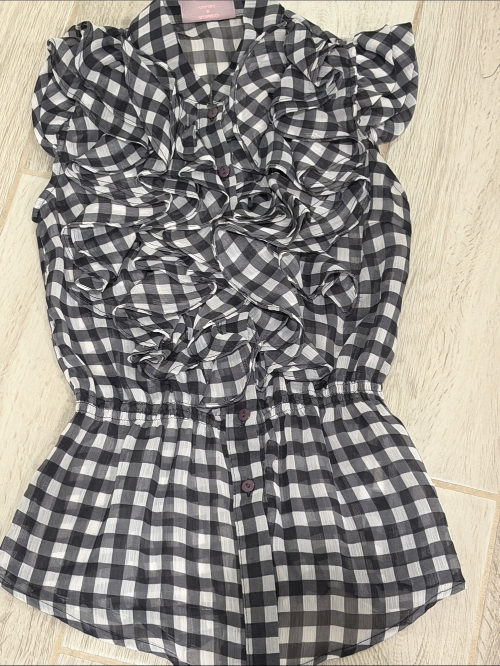 Romeo & Juliet Couture Black and White Gingham Ruffle Top